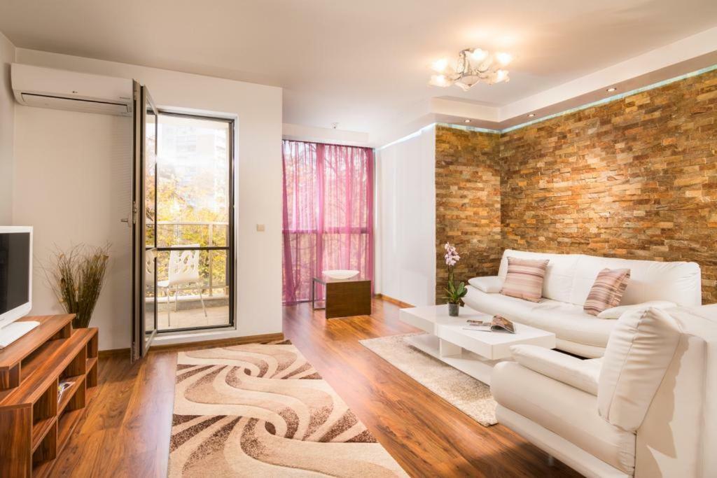 And Cozy Flat In The Center Apartamento